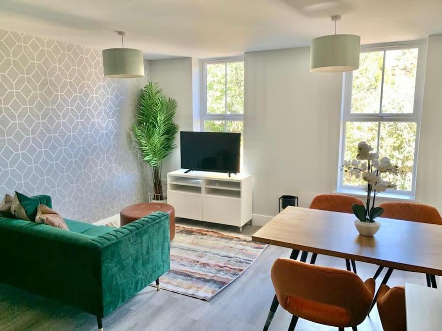 Bright, Vibrant New 1 Bedroom Town Centre Parking بورنماوث المظهر الخارجي الصورة
